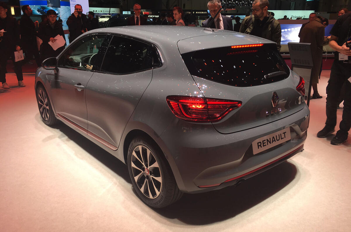 All New Renault Clio Is Firm S Most Advanced Supermini Yet