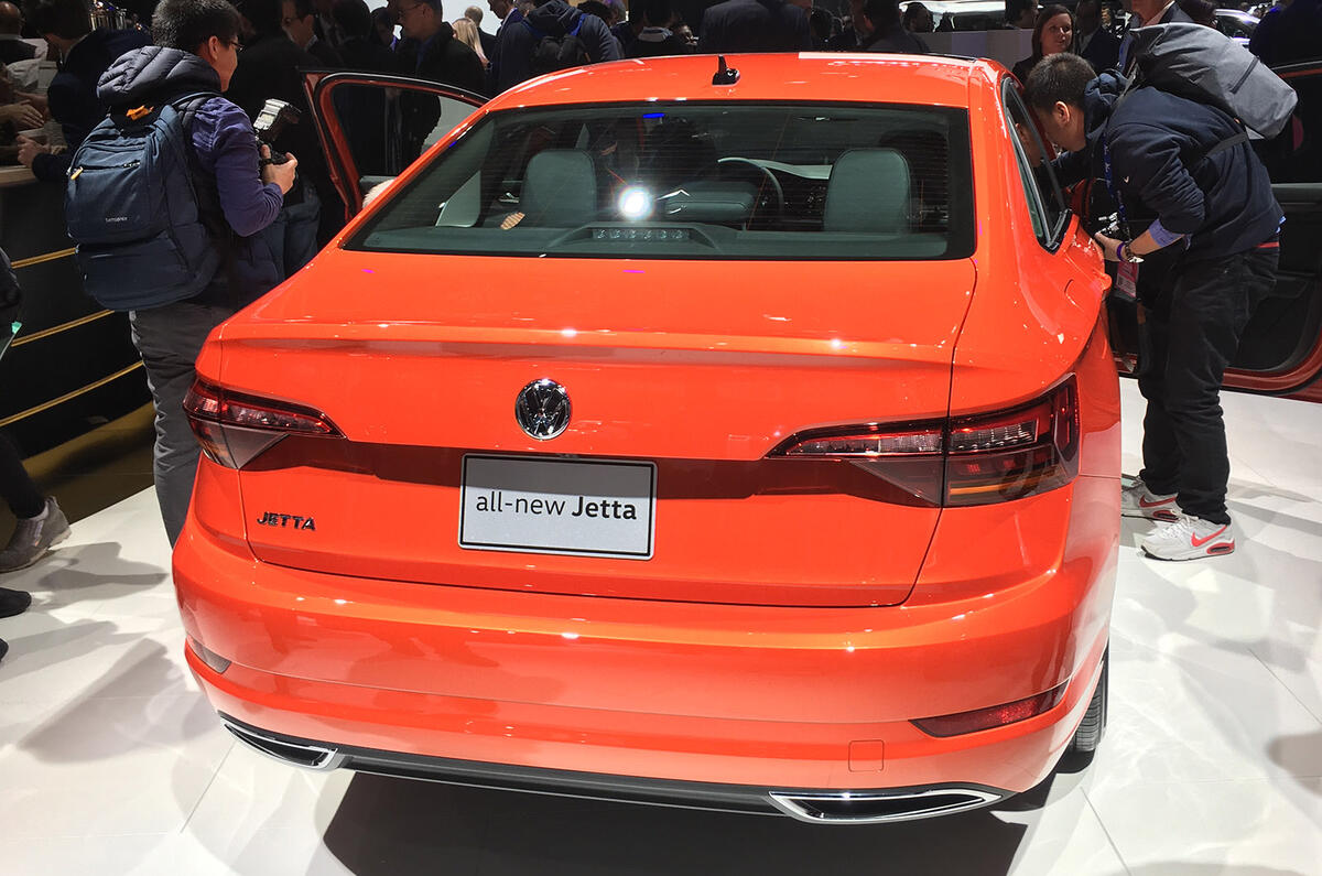 New Volkswagen Jetta introduces sharper look and eight-speed auto - Autocar - 웹