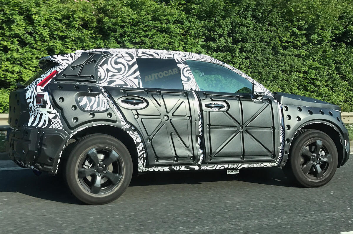Volvo Xc40 Future Bmw X1 Rival Spotted Testing On Uk