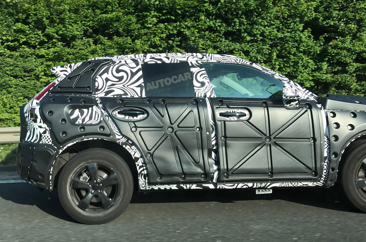 Volvo Xc40 Future Bmw X1 Rival Spotted Testing On Uk