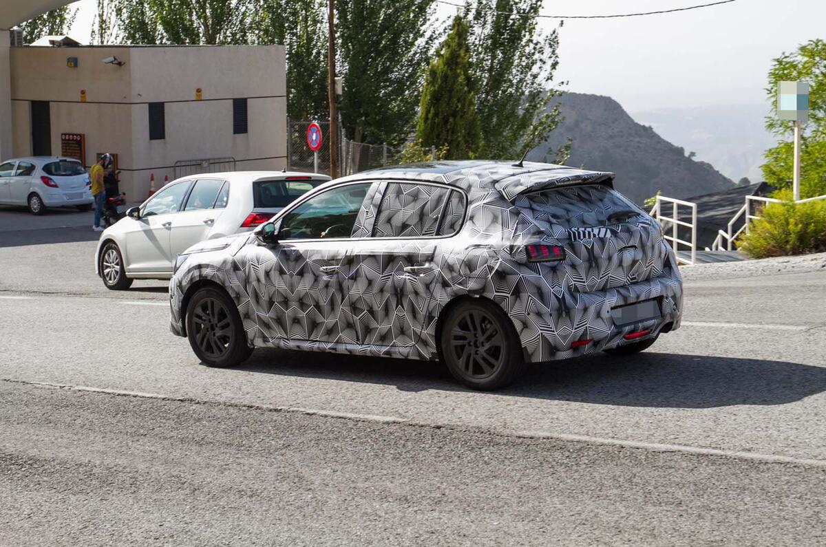 Barres De Toit Pour Peugeot 208 II (2020-2025) - 2 Barres Aluminium, Capacité 75 Kg - 2