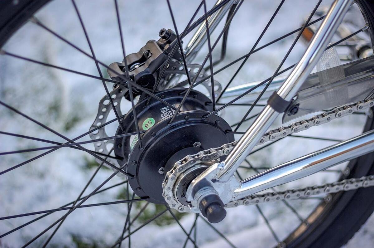 Electric bike review Zooz Urban Ultralight 250 Autocar