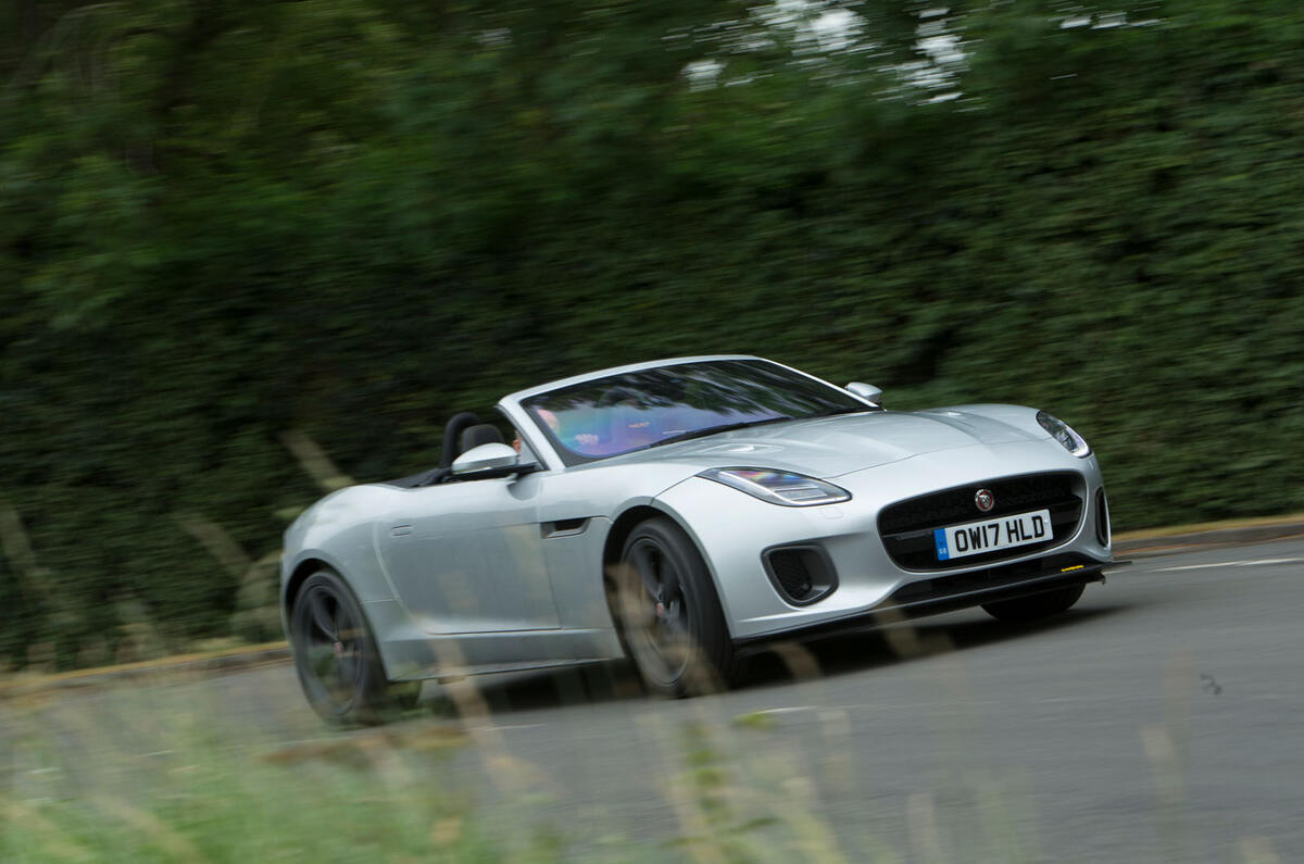 Jaguar F-Type P300 R-Dynamic Convertible