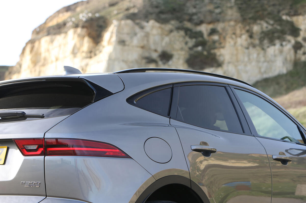 Jaguar E-Pace P300 roof line