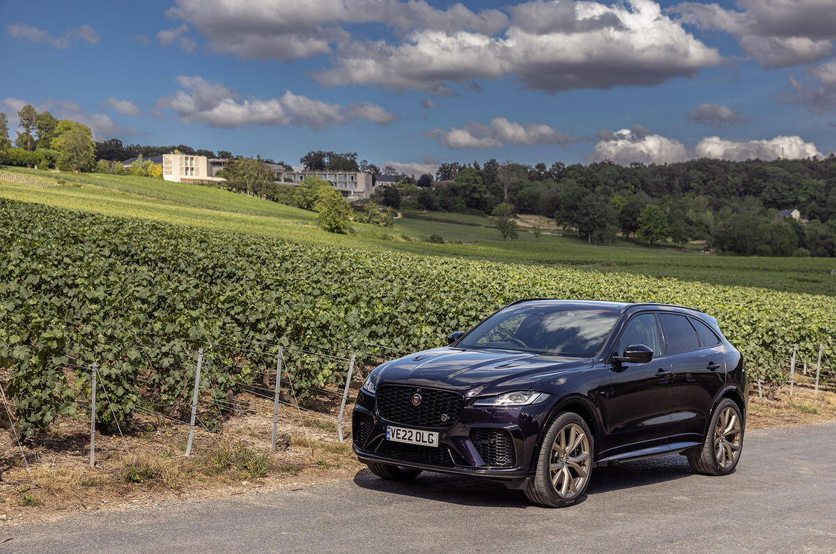 jaguar f pace svr edition 1988 16 statique frton