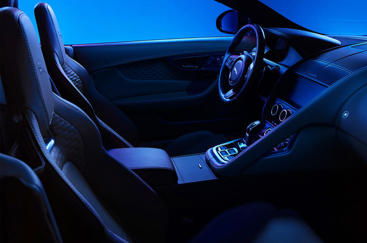 Jaguar FType 75 years special edition interior (1)