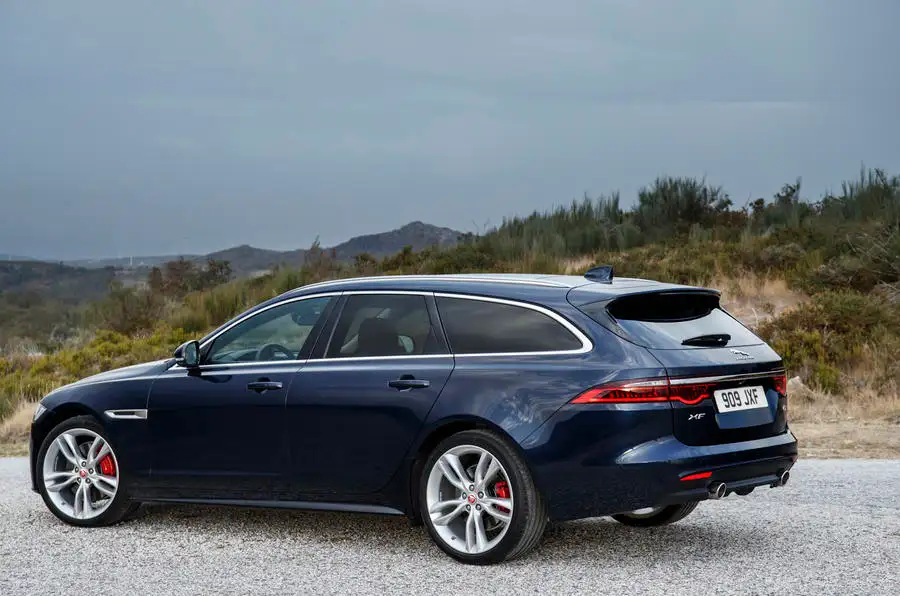 Jaguar Xf Sportbrake Tdv6 2017 Review Autocar