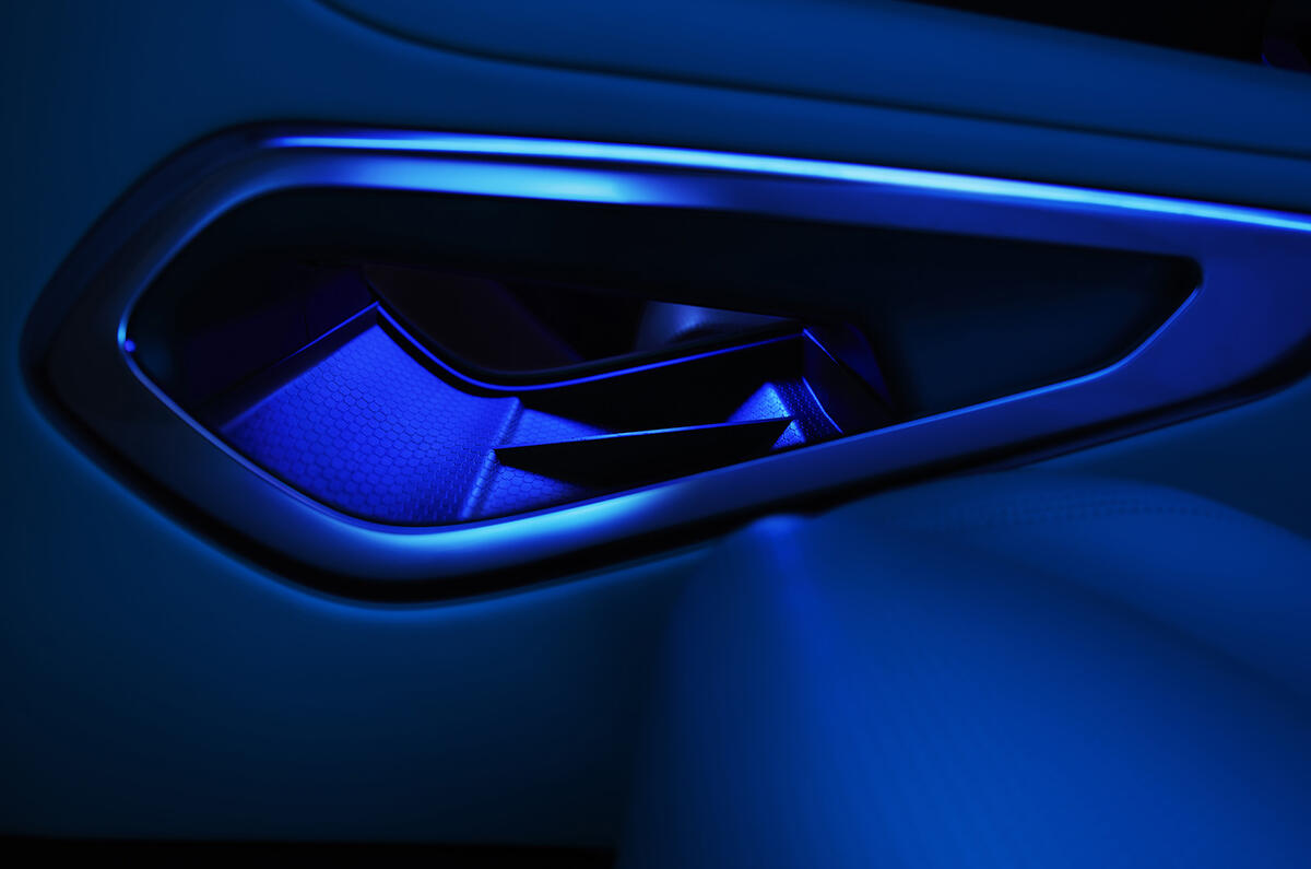 Jaguar F Pace mirror