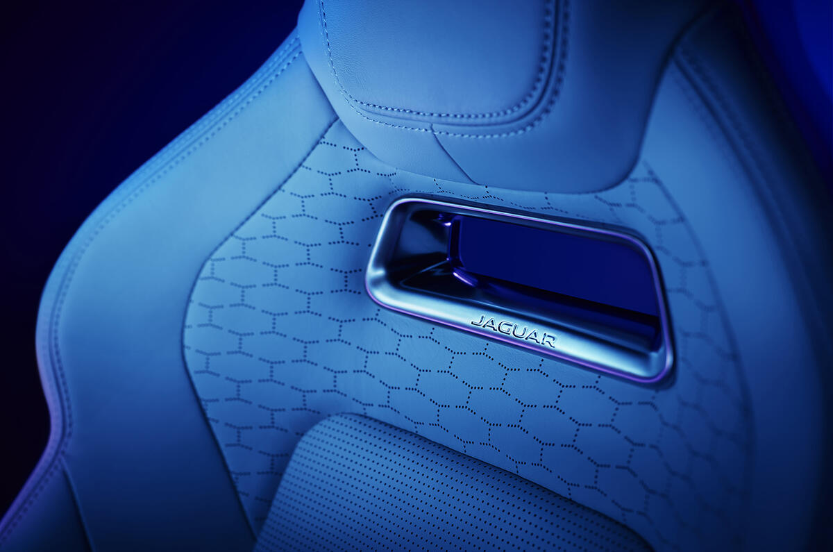 Jaguar F Pace seats