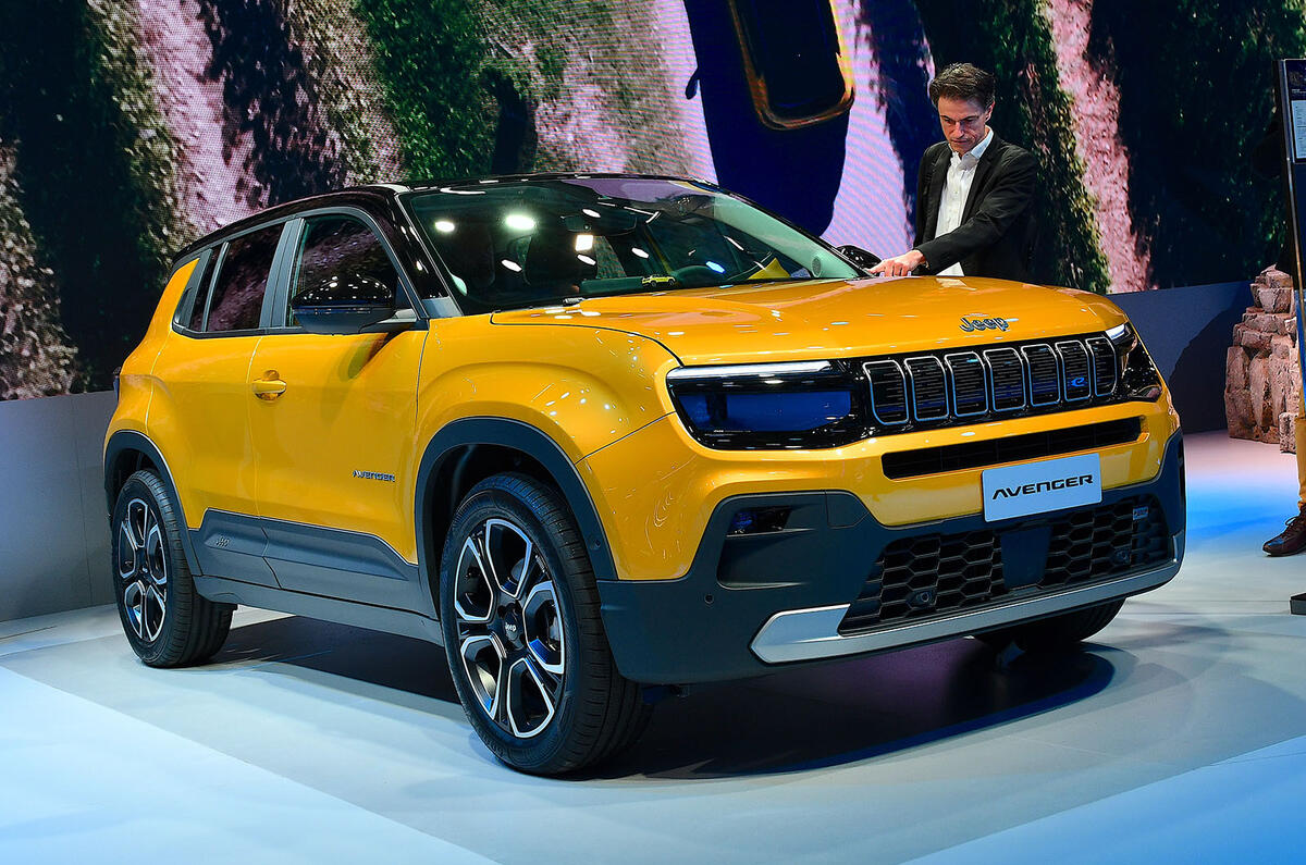 jeep avenger paris motor show 01 front static