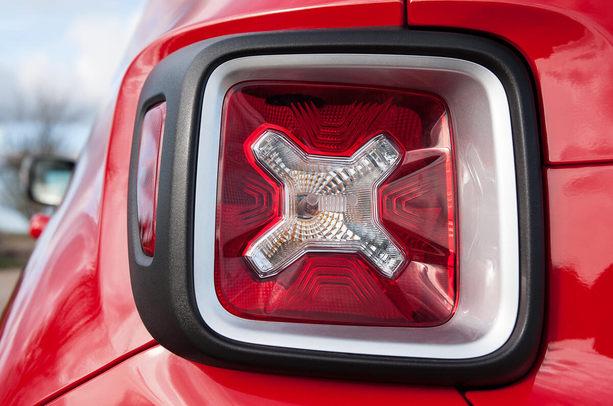2015 Jeep Renegade 1 6 Multijet Ii Limited 120 Review
