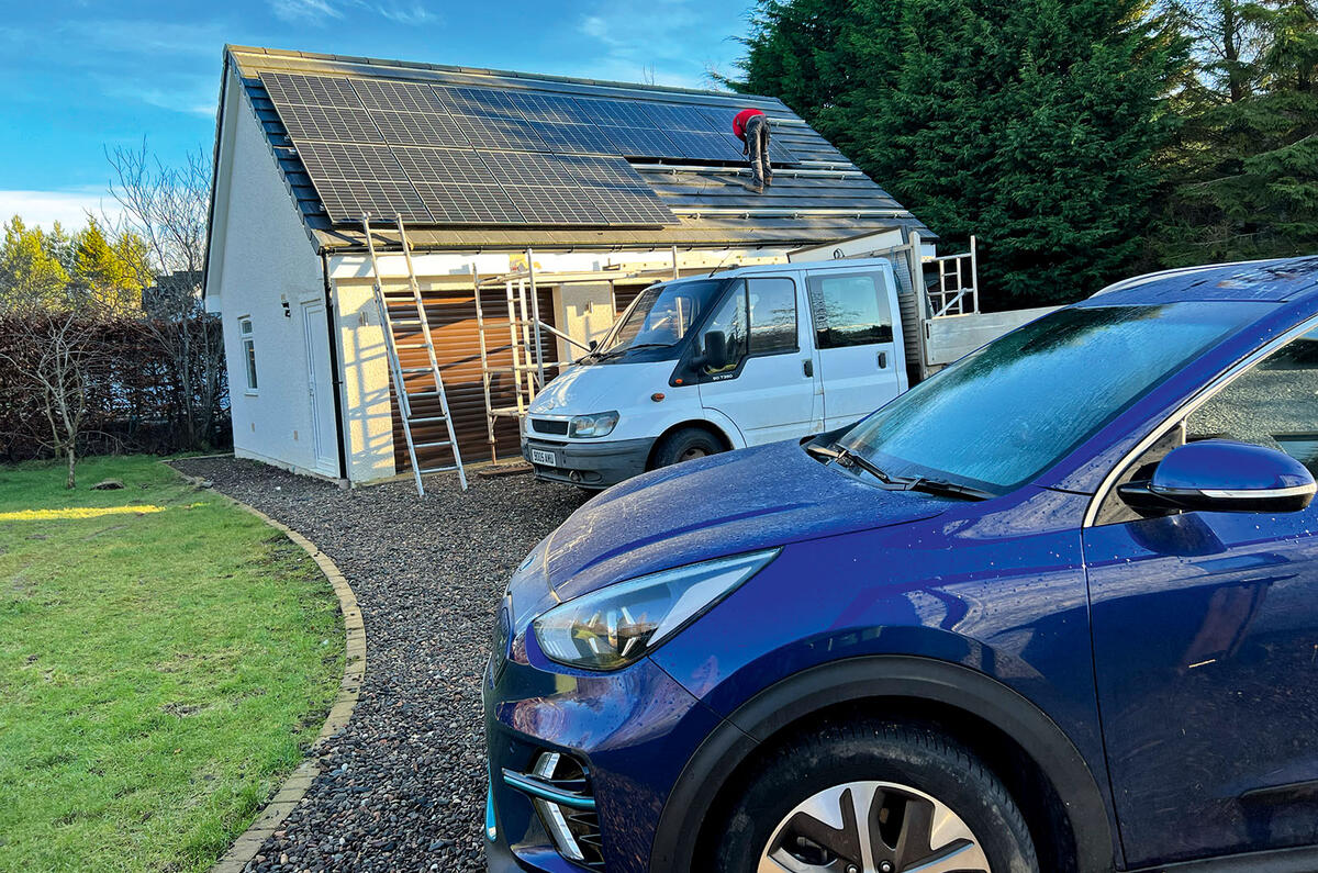 Jesse Crosse charging Kia Niro