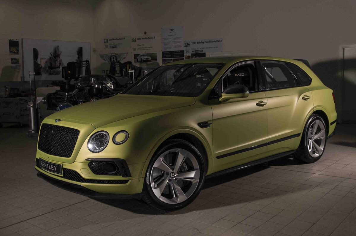 Bentley Bentayga pikes peak