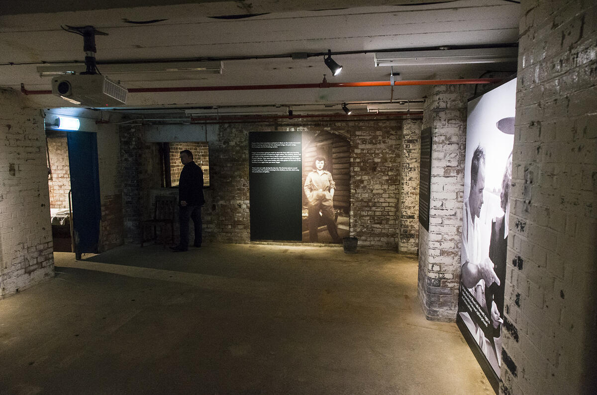 Jlr morgue 008