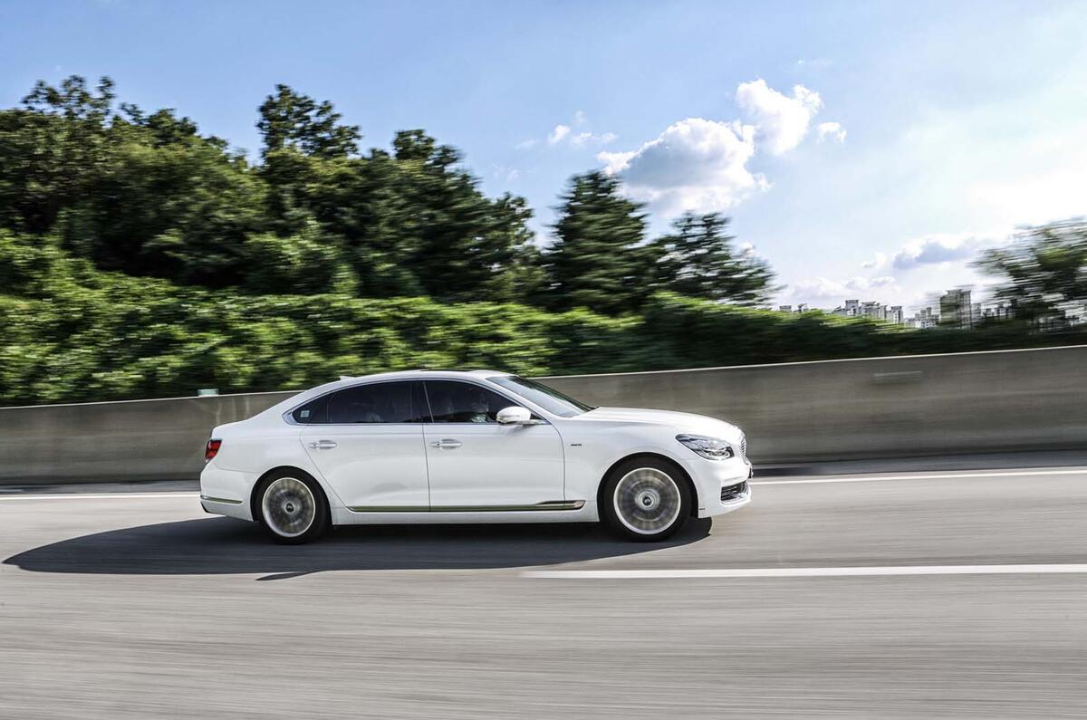 Kia K900