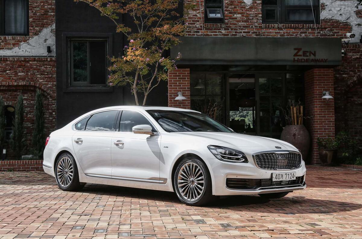 Driving The Kia K900 Korea S Answer To The S Class Autocar
