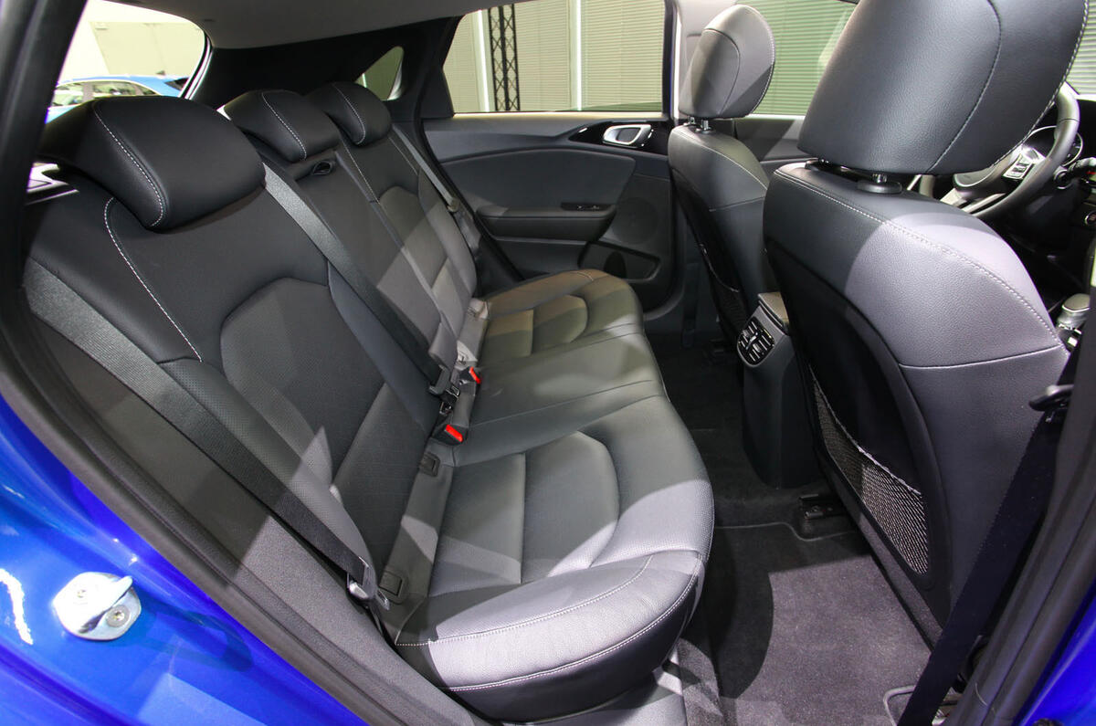 2018 Kia Ceed revealed ahead of Geneva motor show unveiling