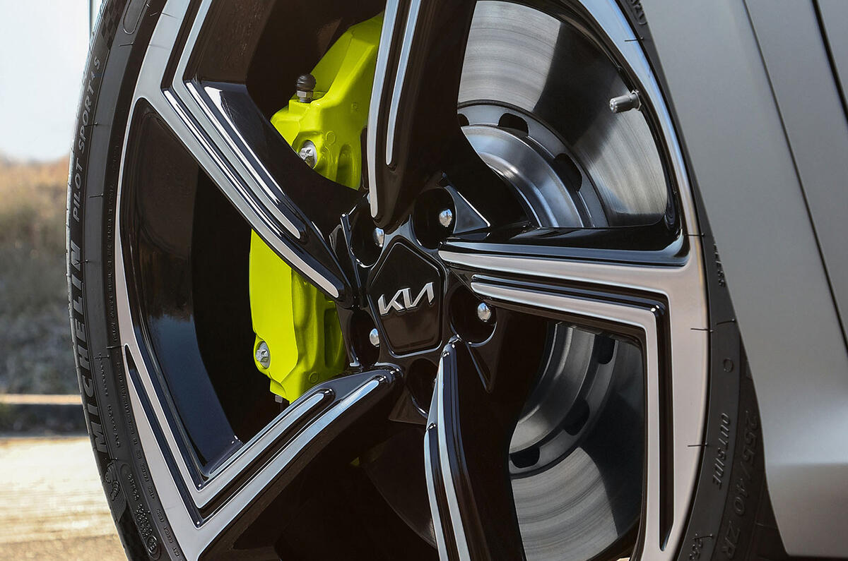 kia ev6 gt 2022 007 roue