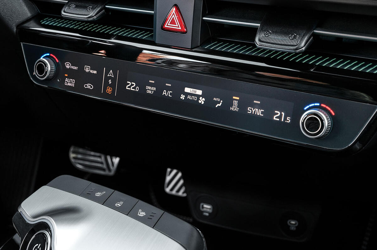 kia ev6 gt 2022 018 boutons