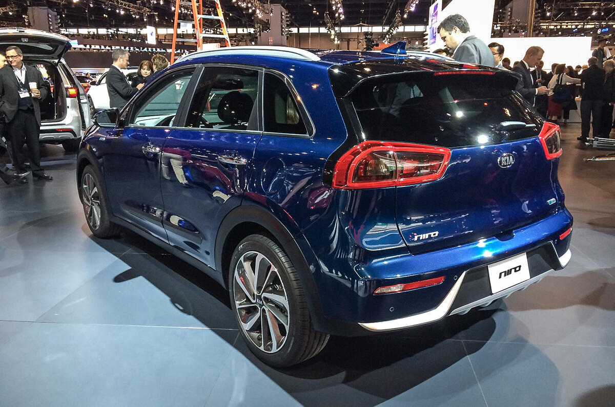 Kia Niro hybrid makes its European debut at Geneva | Autocar