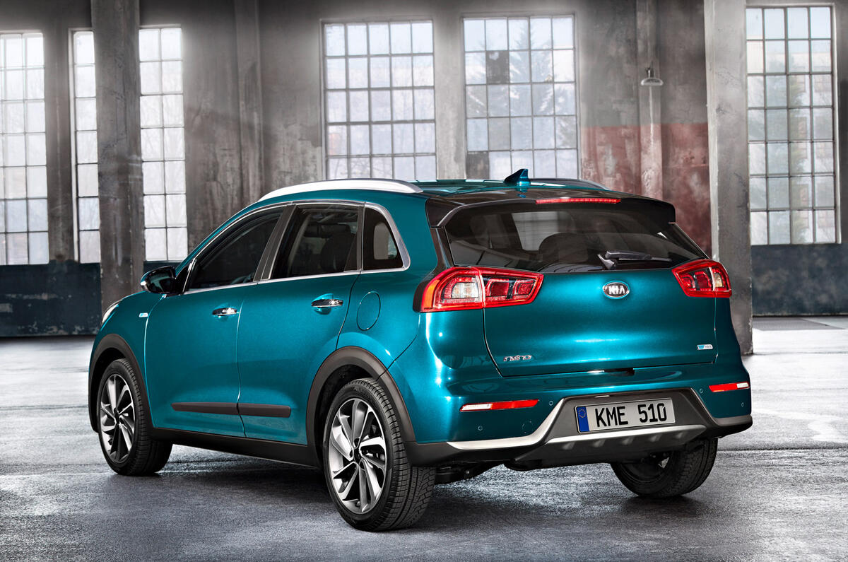 Kia Niro hybrid makes its European debut at Geneva | Autocar