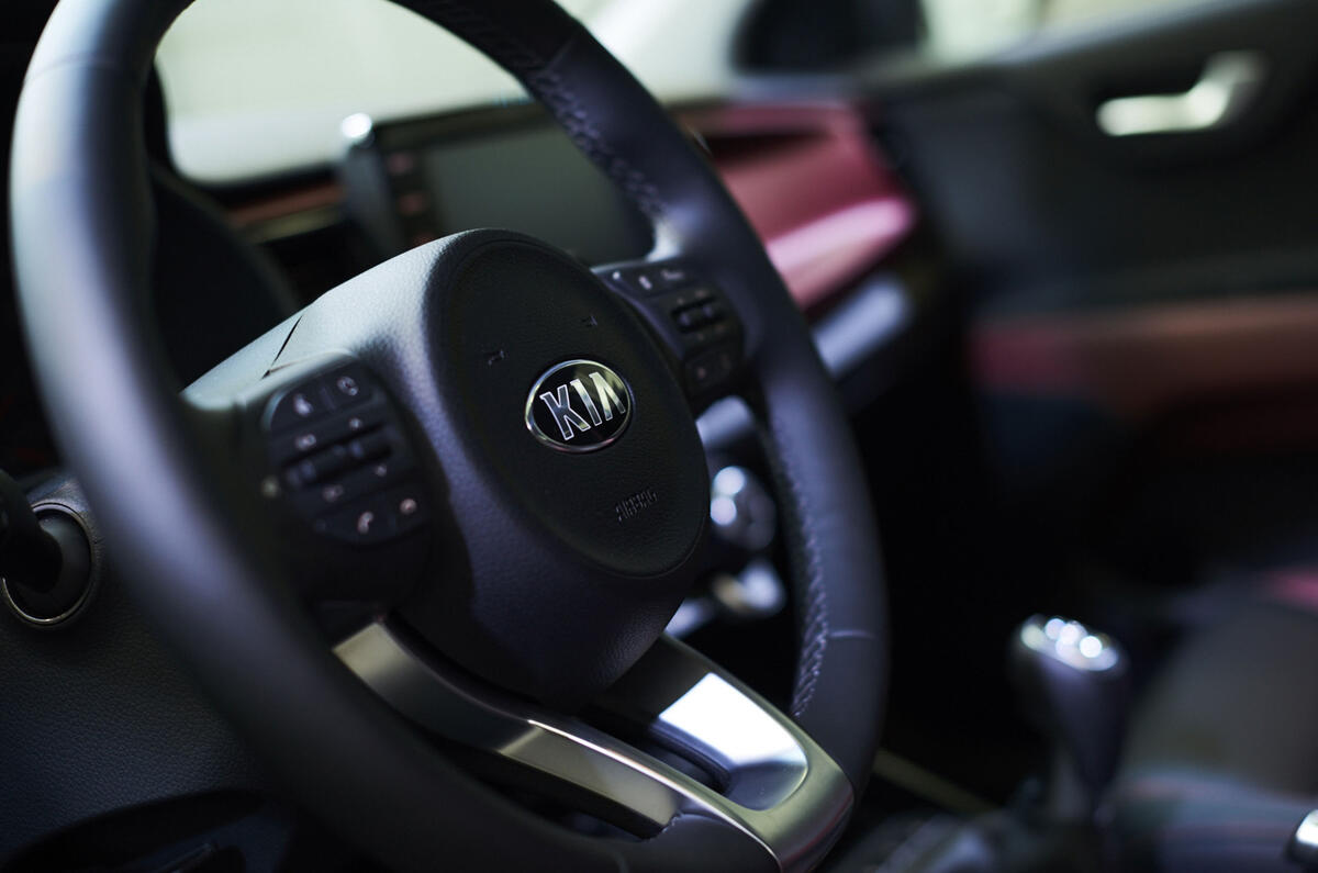 2017 Kia Rio full specifications revealed