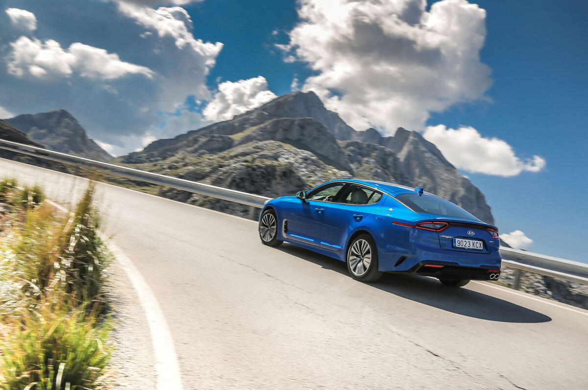 Kia Stinger Gt Line 2 0 T Gdi 2017 Review Autocar