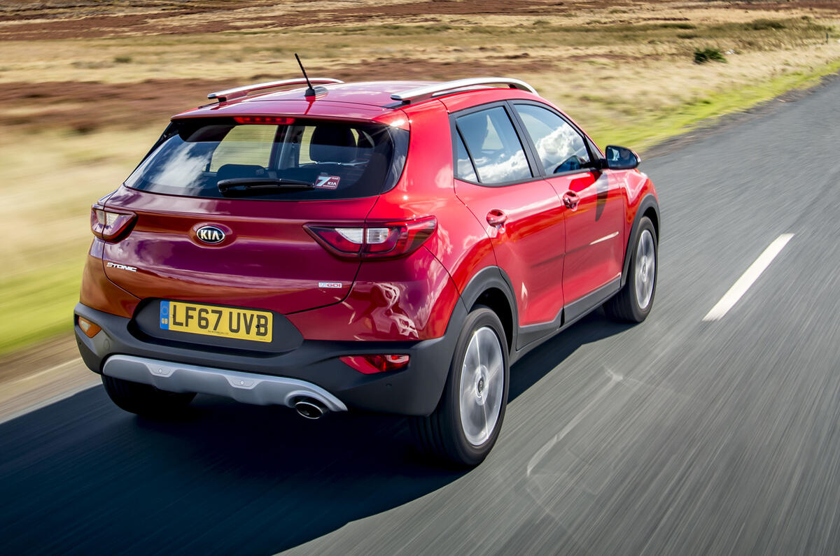 Kia stonic обзор