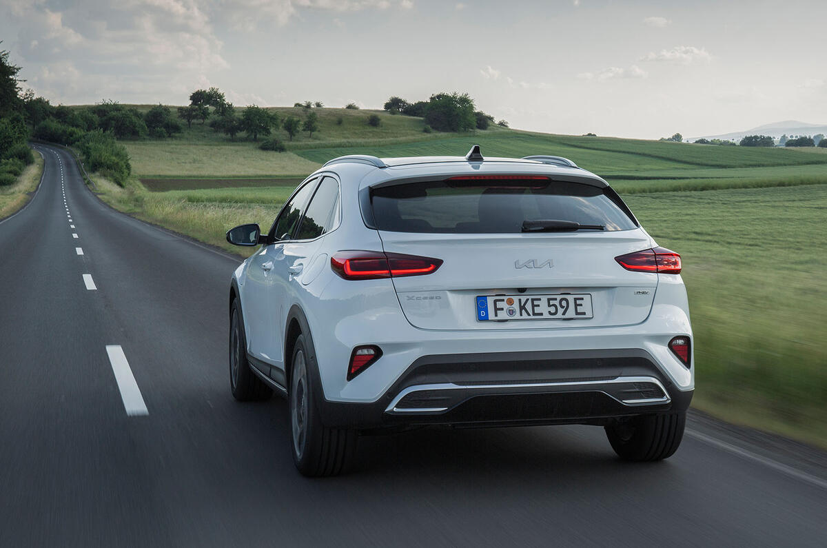 kia xceed pheve 2022002 tracking rear