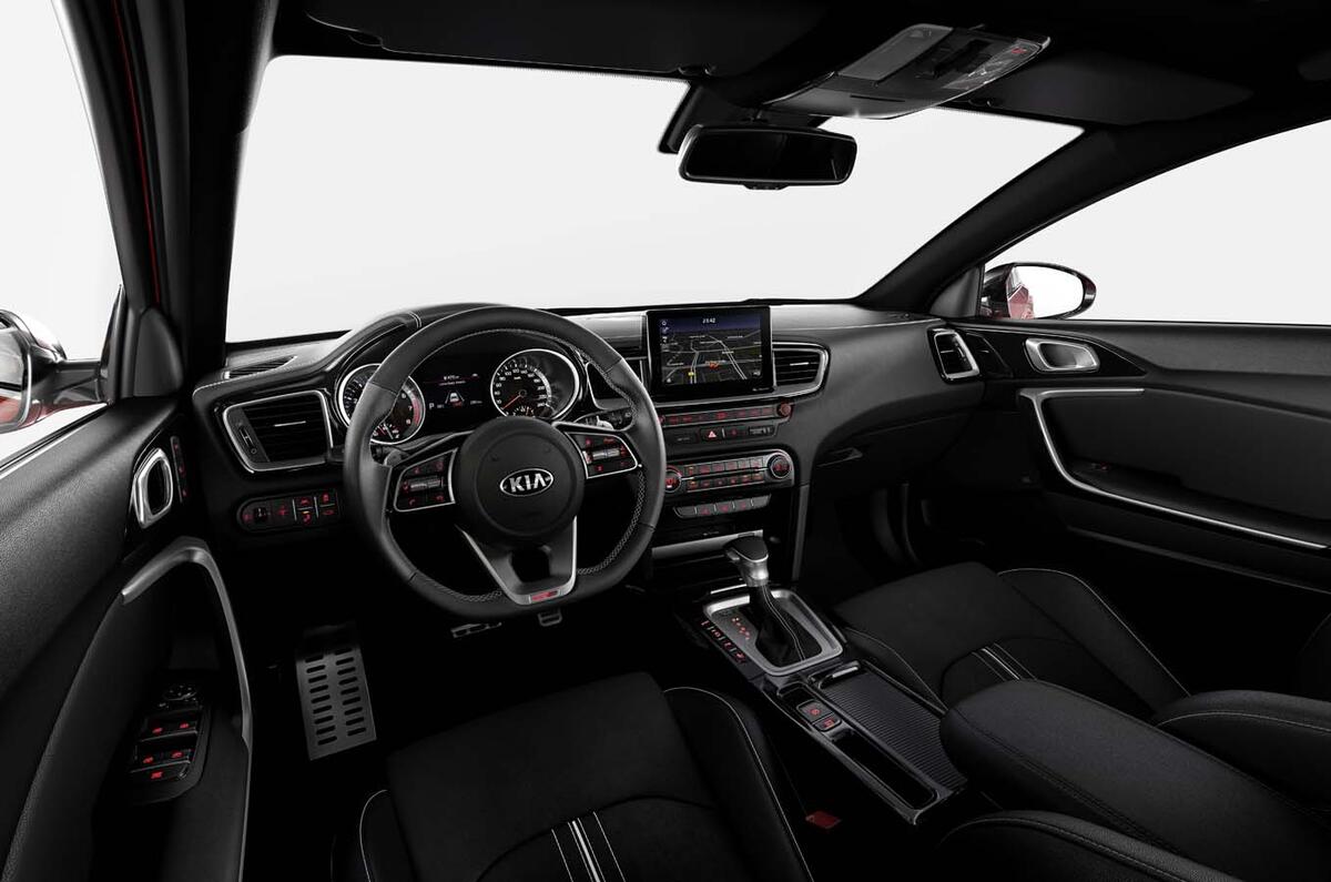 Kia Ceed Hatchback 2020 Interior Dashboard Satnav Carbuyer