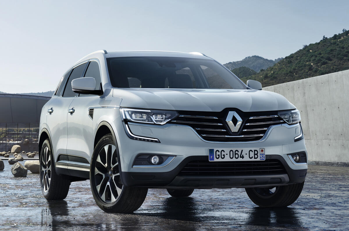 Renault Koleos SUV revelado, interior burlado koleos 2018 Renault Koleos SUV revelado, interior burlado