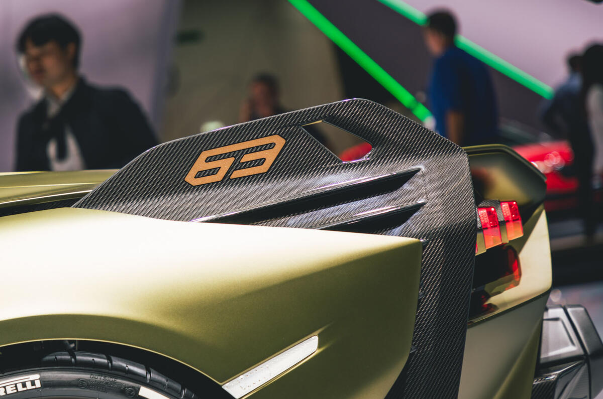 Lamborghini Sian Fkp 37 808bhp Hybrid Honours Late Vw