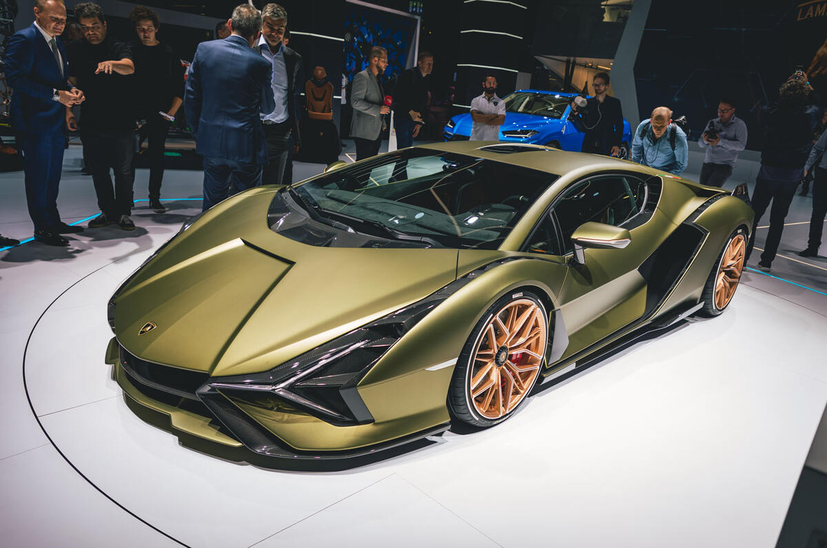 Lamborghini Sian FKP 37: 808bhp hybrid honours late VW ...