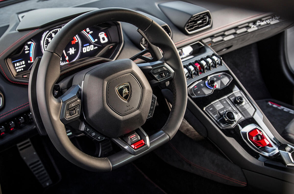 2016 Lamborghini Huracán LP580-2 review review | Autocar