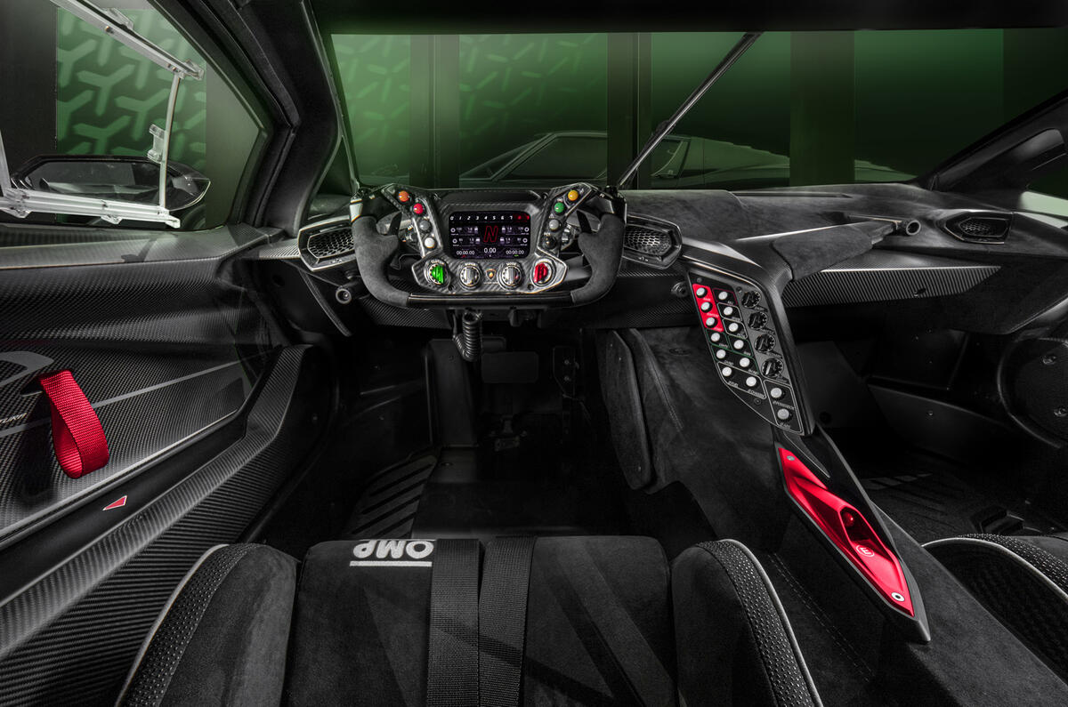 2020 Lamborghini Essenza SCV12- cabin
