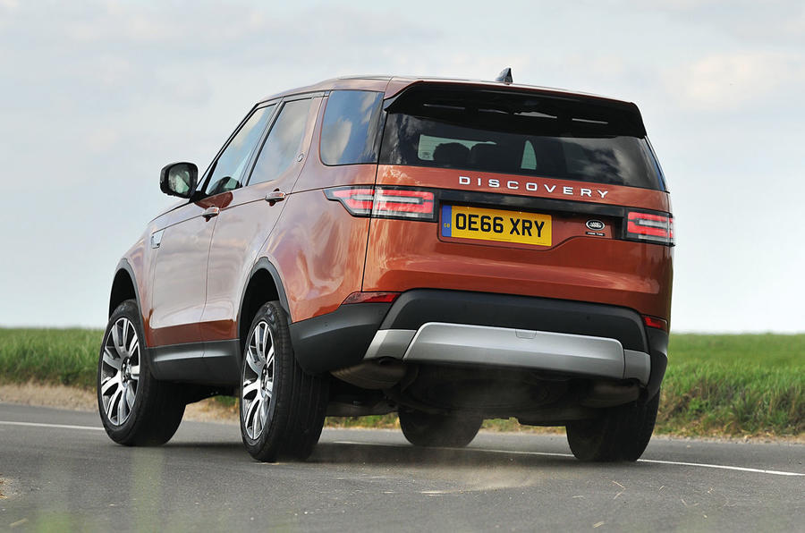 photo land rover discovery 4