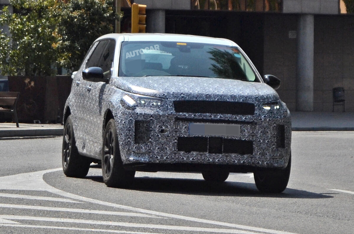 Updated Land Rover Discovery Sport To Get Plug In Hybrid