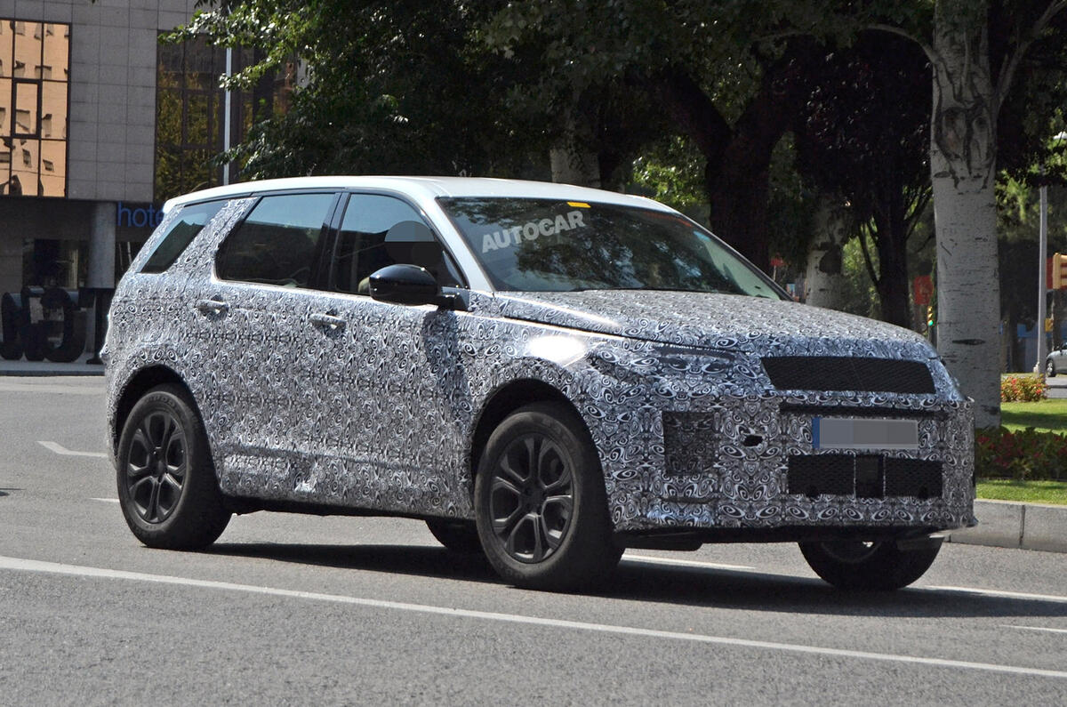 Land Rover Discovery Sport spy shot front three quarters