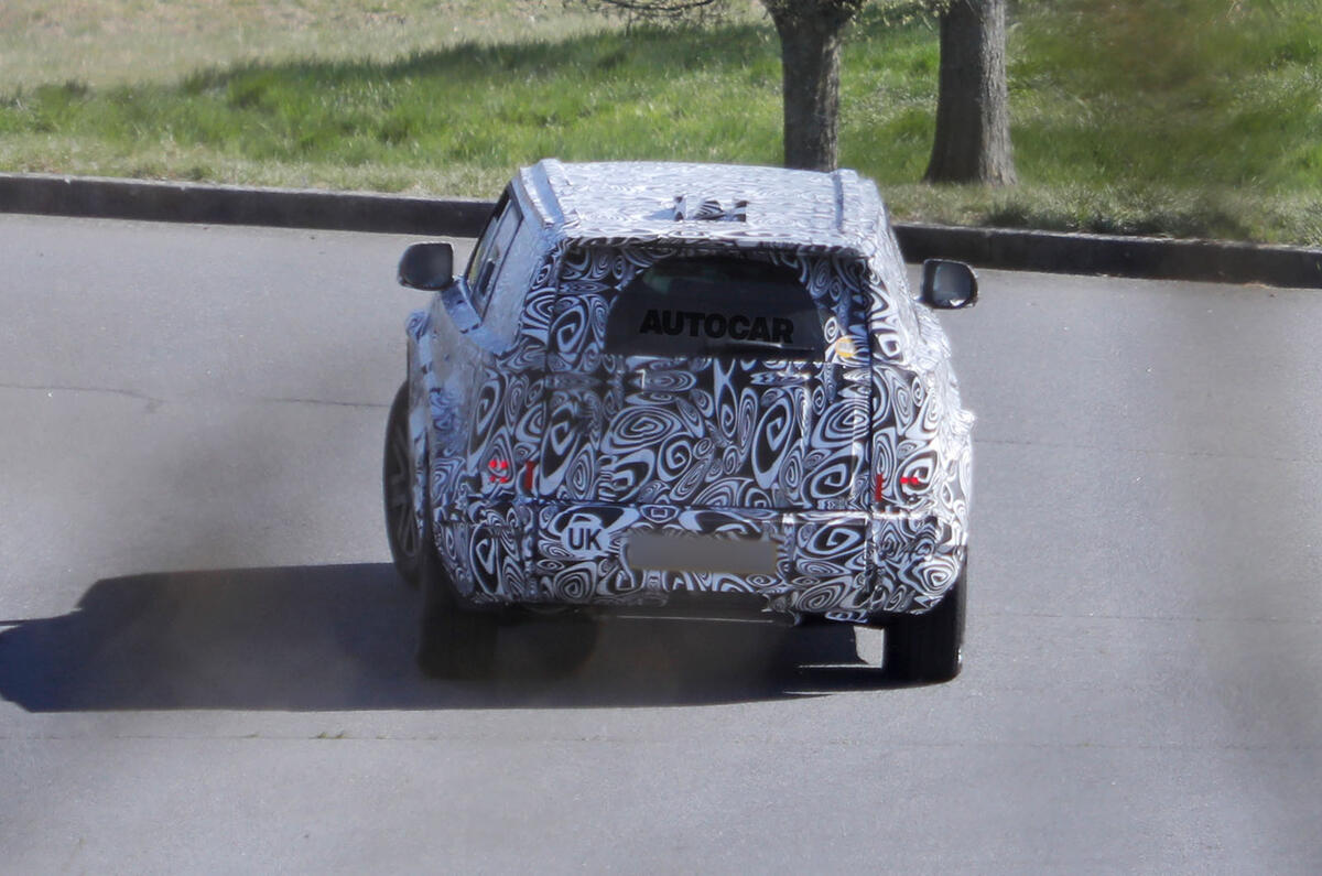 Land Rover Defender Sport prototype   .jpg766