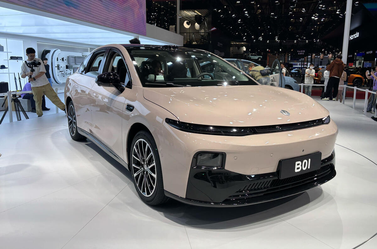 leapmotor_b01_front_34.jpg