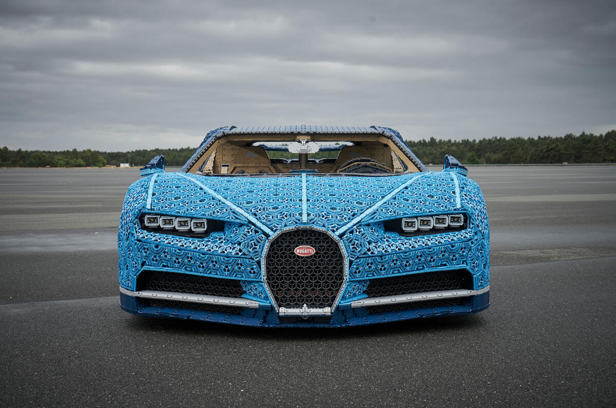 lego bugatti chiron tour
