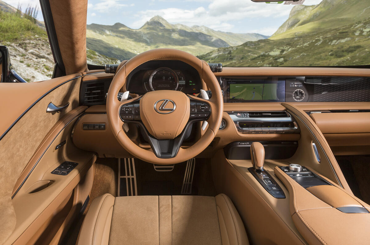 Лексус lc500 салон