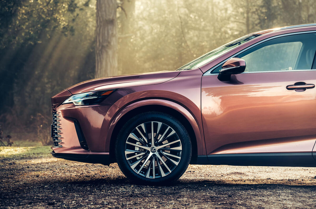 lexus rx450h revue 2023 60 détail avant