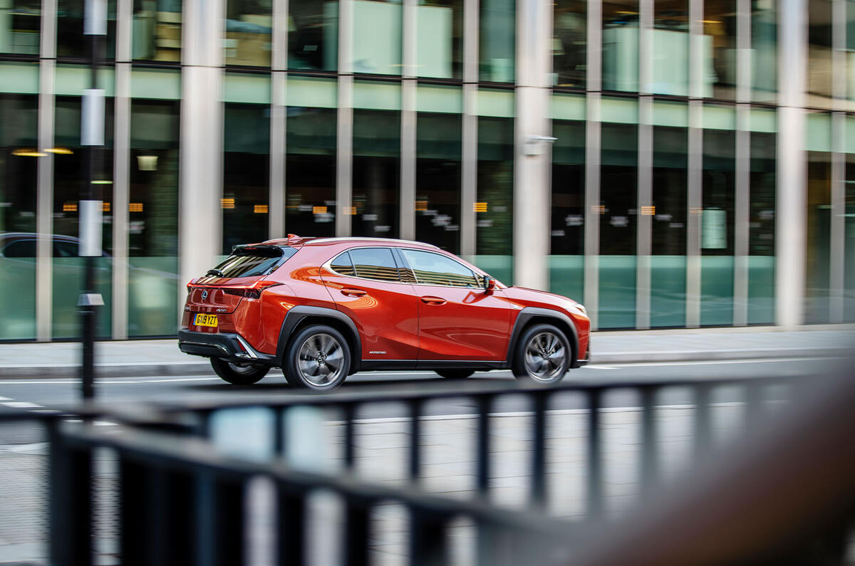 https://www.autocar.co.uk/sites/autocar.co.uk/files/styles/gallery_slide/public/images/car-reviews/first-drives/legacy/lexus-ux-dynamic-7.jpg?itok=eqwbjNl5