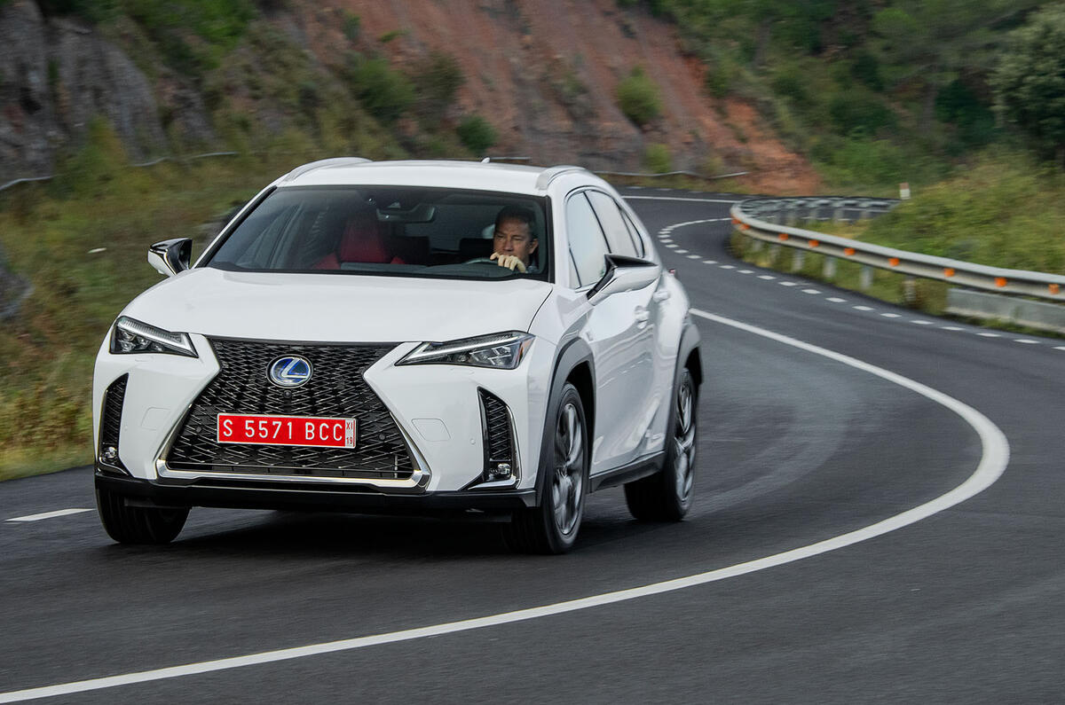 Lexus Ux 250h F Sport 2019 Review Autocar