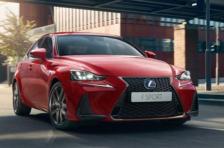 Facelifted Lexus IS