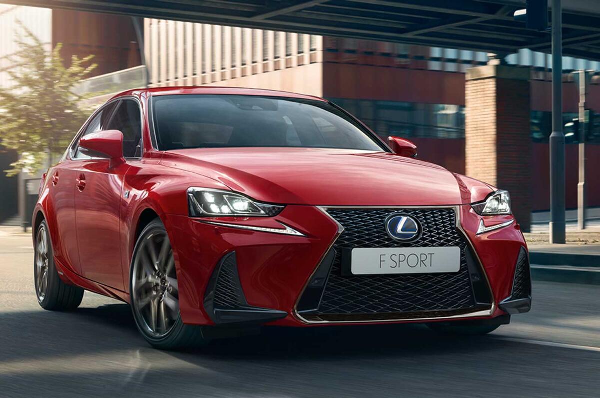 Facelifted Lexus IS