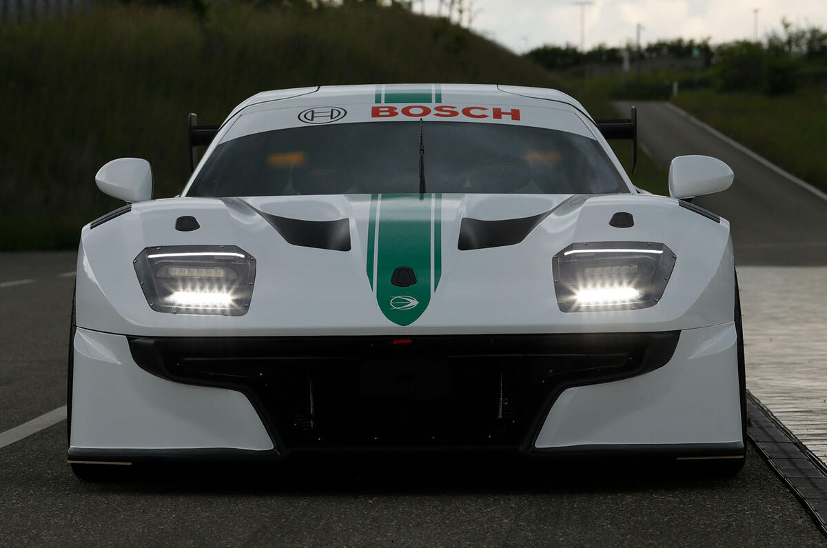 Mặt trận Ligier JS2 RH2