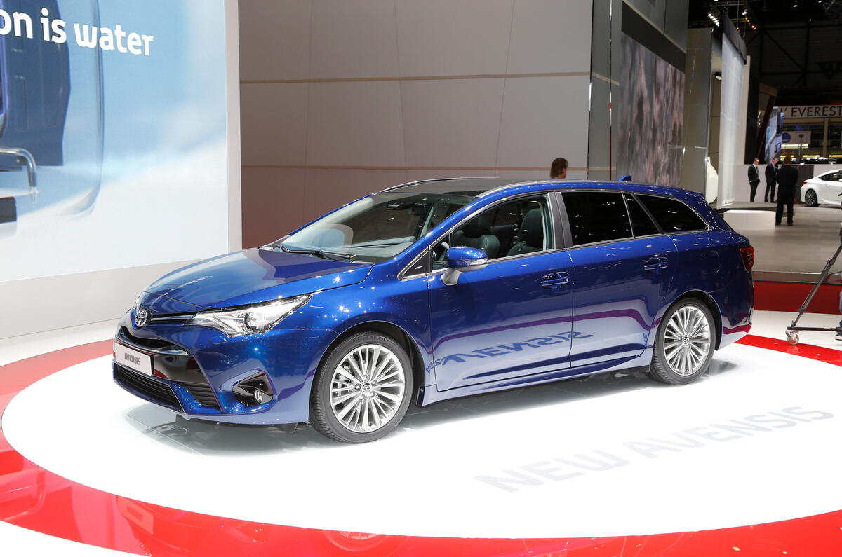 2015 Toyota Avensis Facelift New Engines Specs And Gallery