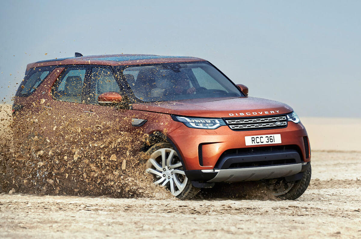 2017 Land Rover Discovery revealed in Paris
